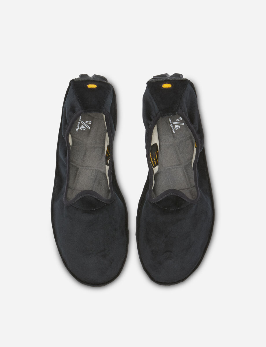 One Quarter Velvet Black - Image 5